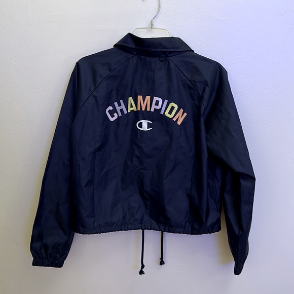 Cropped Champion Jacket - Picture 5 of 5